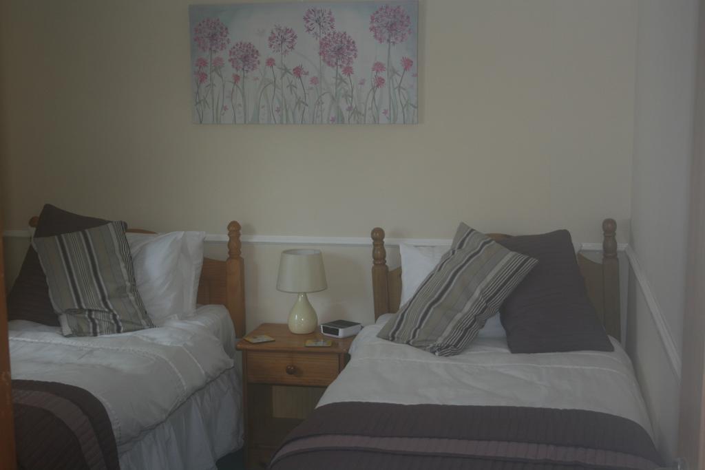 Laragh Mountain View Lodge Saggart Ruang foto