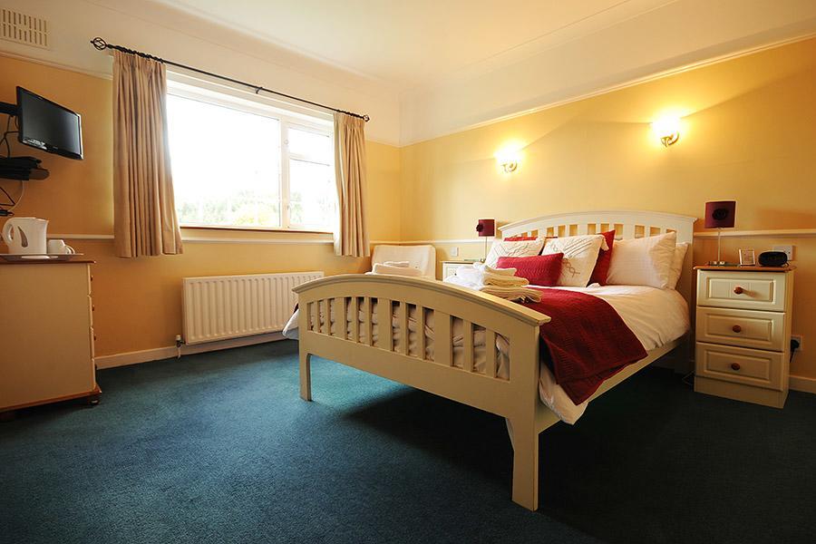 Laragh Mountain View Lodge Saggart Bagian luar foto