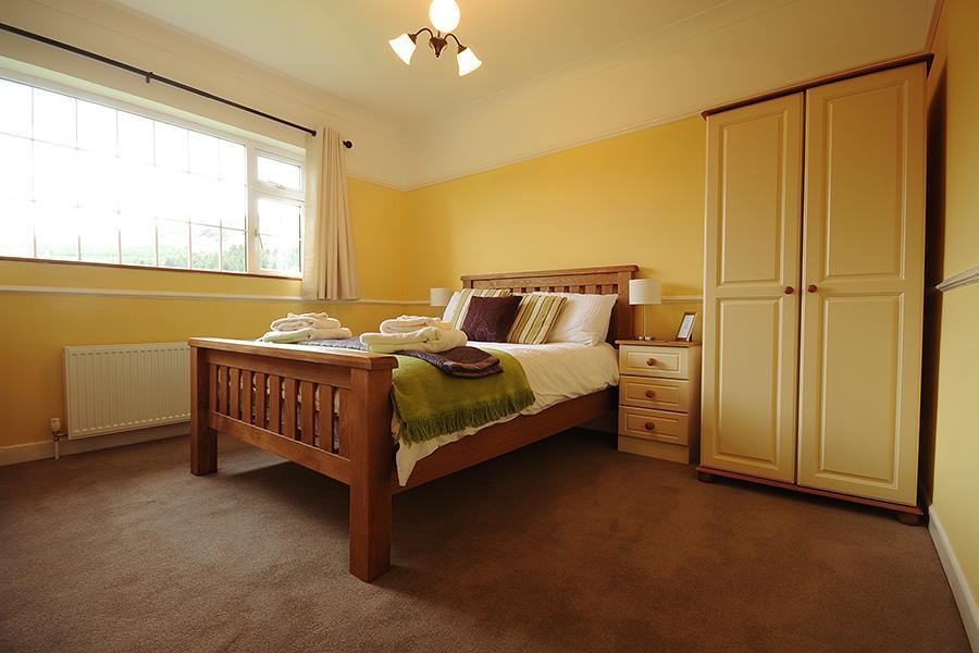 Laragh Mountain View Lodge Saggart Bagian luar foto